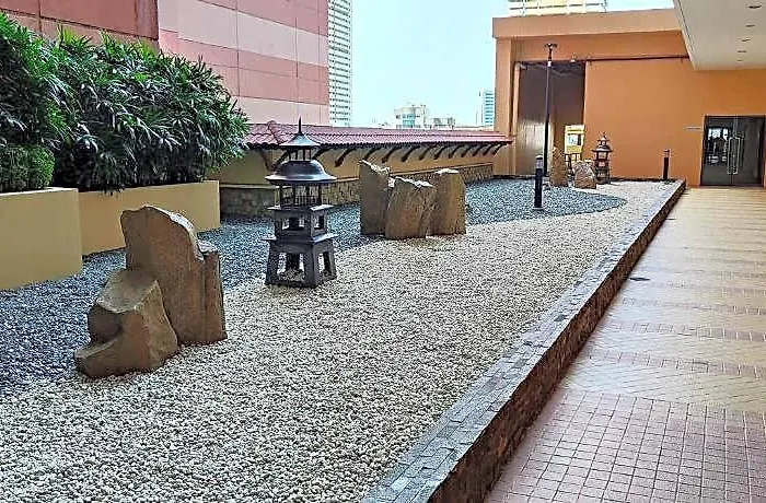 ホテル Grand Riviera マニラ市
